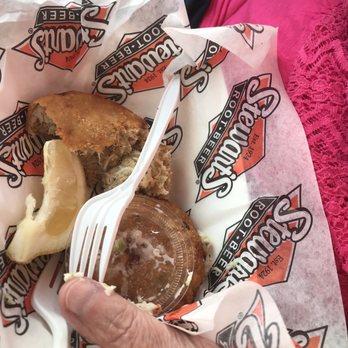Stewart's Root Beer - Handmade crabcake platter with mac & cheese bites and coleslaw delicious - Burgers Near Me - Tuckerton, New Jersey