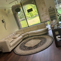 Mire Spa & Nail - Waiting Area