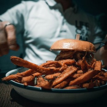 Otto's Burger - Burgers Near Me - Cologne, NW