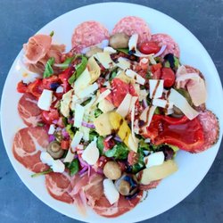 Giorgio's Ristorante & Bar - Antipasto Salad
