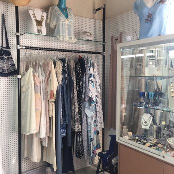 Retro Reload - Used, Vintage & Consignment Near Me - Lomita, California Retro Reload - Used, Vintage & Consignment Near Me - Lomita, California
