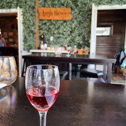 Lazy Bear Winery - Wine Tasting