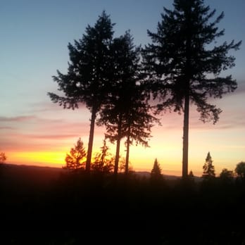 Adytum Sanctuary - Bed & Breakfast Near Me - Mossyrock, Washington