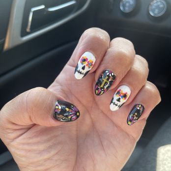 Lush Spa Nails - Nail Salons Near Me - Chino Hills, California
