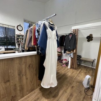 TP Alterations - From suits to dresses and more, we are experts with complicated garments - Sewing & Alterations Near Me - Carmel, California