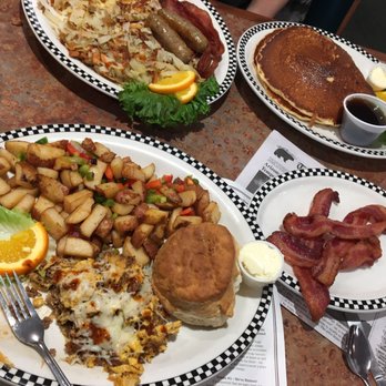 Black Bear Diner Tempe - Chorizo Scramble with a side of bacon & The The Grizz - Breakfast & Brunch Near Me - Tempe, Arizona Black Bear Diner Tempe - Chorizo Scramble with a side of bacon & The The Grizz - Breakfast & Brunch Near Me - Tempe, Arizona