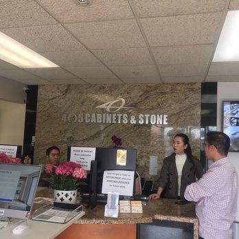 405 Cabinets & Stone - Friendly knowledgeable staff at 405 - Cabinetry Near Me - Fountain Valley, California