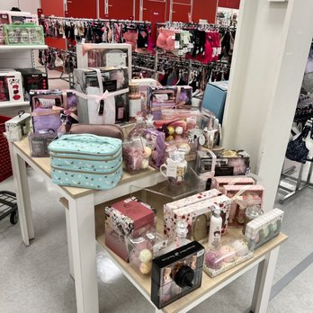 Beall's Outlet - Department Stores Near Me - Mary Esther, Florida Beall's Outlet - Department Stores Near Me - Mary Esther, Florida