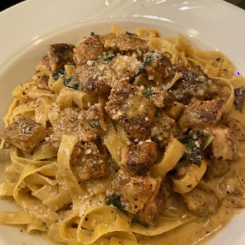 Mama Nina's - Blackened Chicken Alfredo - Italian Near Me - Bethlehem, Pennsylvania Mama Nina's - Blackened Chicken Alfredo - Italian Near Me - Bethlehem, Pennsylvania