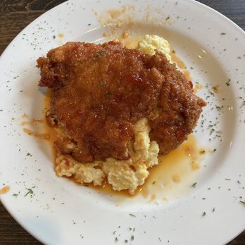 Pondis - Hot Honey Chicken with Cheesy Grits - Bars Near Me - Lisbon, Ohio Pondis - Hot Honey Chicken with Cheesy Grits - Bars Near Me - Lisbon, Ohio