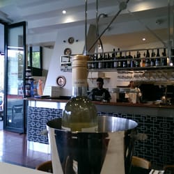 Sapori d'Abruzzo861 - Front bar area