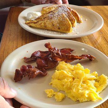 Cafe 126 - French Toast , bacon, and eggs - Breakfast & Brunch Near Me - Ventura, California Cafe 126 - French Toast , bacon, and eggs - Breakfast & Brunch Near Me - Ventura, California