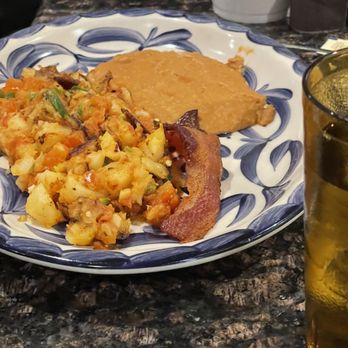 Taqueria Mexicano Grill - Papas Rancheras Playe. - Mexican Near Me - Belton, Texas