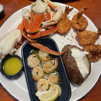 Red Lobster - Create your own feast: Wild-Caught Snow Crab Legs, lobster tail, Parrot Isle Jumbo Coconut Shrimp and shrimp scampi - Seafood Near Me - Kissimmee, Florida Red Lobster - Create your own feast: Wild-Caught Snow Crab Legs, lobster tail, Parrot Isle Jumbo Coconut Shrimp and shrimp scampi - Seafood Near Me - Kissimmee, Florida