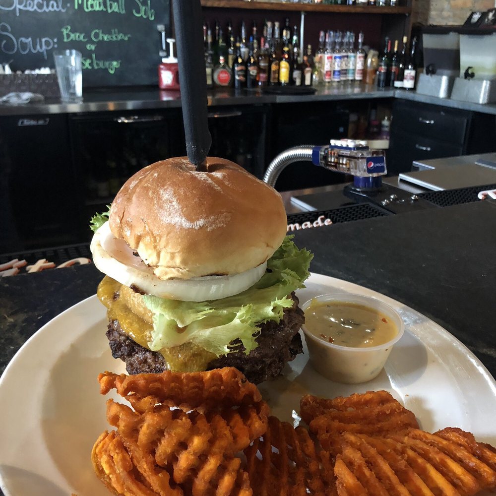 AJs Corner Brick Bar & Grill - Pizza Near Me - Baker City, Oregon