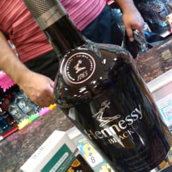 Summer Hill Liquor - Hennessy Black