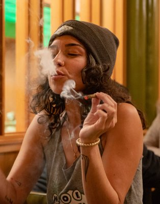 Moe Greens Dispensary & Lounge by null