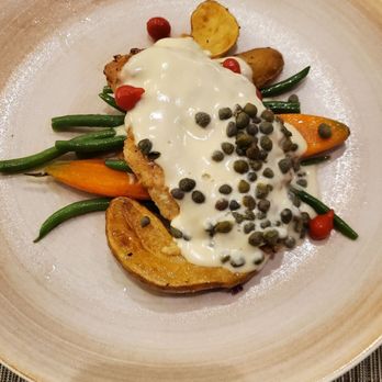 Safina - Chicken Pictta with green beans and carrots. - Mediterranean Near Me - Houston, Texas Safina - Chicken Pictta with green beans and carrots. - Mediterranean Near Me - Houston, Texas