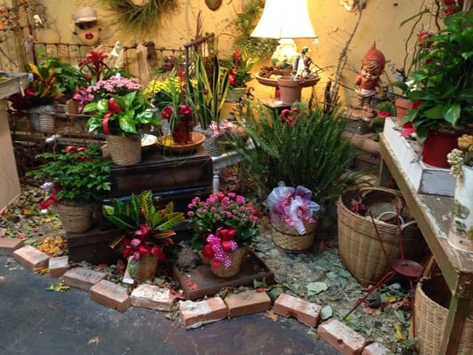 Ryan's Flowers & Gifts