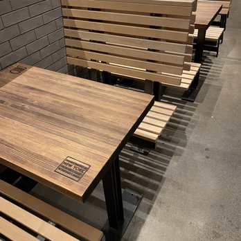 Shake Shack Nanuet - Table - Ice Cream & Frozen Yogurt Near Me - Nanuet, New York Shake Shack Nanuet - Table - Ice Cream & Frozen Yogurt Near Me - Nanuet, New York