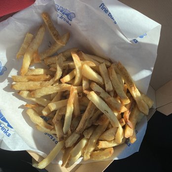 Islands Restaurant - Burgers Near Me - Manhattan Beach, California