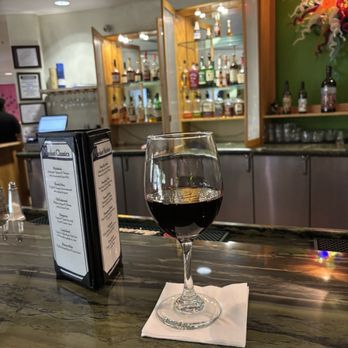 Radisson Hotel Yuma - Happy hour poor six dollars love it - Hotels Near Me - Yuma, Arizona Radisson Hotel Yuma - Happy hour poor six dollars love it - Hotels Near Me - Yuma, Arizona