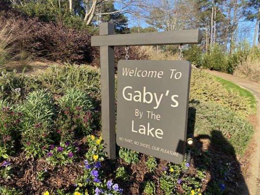 Gaby's by the Lake by null
