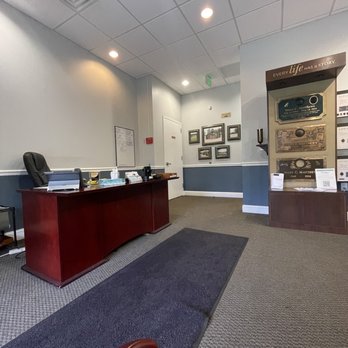 Arbutus Memorial Park - Business office lobby - Funeral Services & Cemeteries Near Me - Baltimore, Maryland Arbutus Memorial Park - Business office lobby - Funeral Services & Cemeteries Near Me - Baltimore, Maryland