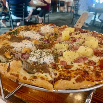 Mac's Pizza Pub-Landen - Gyro / Hawaiian - Pizza Near Me - Maineville, Ohio