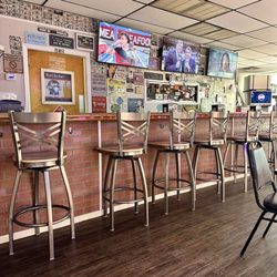 Bar area , small space , good food