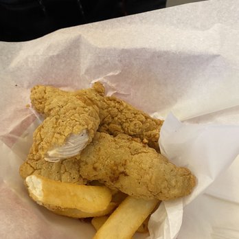 Chowders - Chicken strips and fries (3 strips per basket) - Seafood Near Me - San Francisco, California Chowders - Chicken strips and fries (3 strips per basket) - Seafood Near Me - San Francisco, California