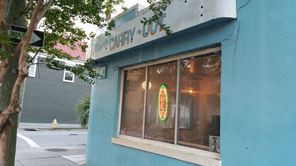 Dave's Carry-Out by null