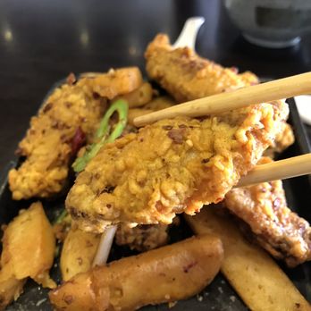 Tasty Moment - Spicy Chicken Wings w/Fries - Shanghainese Near Me - Edison, New Jersey