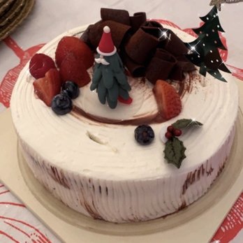 Tous Les Jours - This Christmas cake was delicious! - Bakeries Near Me - Dublin, California Tous Les Jours - This Christmas cake was delicious! - Bakeries Near Me - Dublin, California