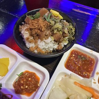 Dragon Gate - 滷肉飯 - Karaoke Near Me - Las Vegas, Nevada Dragon Gate - 滷肉飯 - Karaoke Near Me - Las Vegas, Nevada