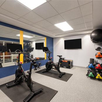 Hampton Inn Warrenton - Health club fitness center gym - Hotels Near Me - Warrenton, Virginia Hampton Inn Warrenton - Health club fitness center gym - Hotels Near Me - Warrenton, Virginia