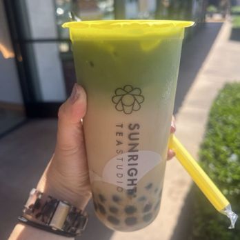 Sunright Tea Studio - this is what a matcha oolong looks like! - Bubble Tea Near Me - San Diego, California