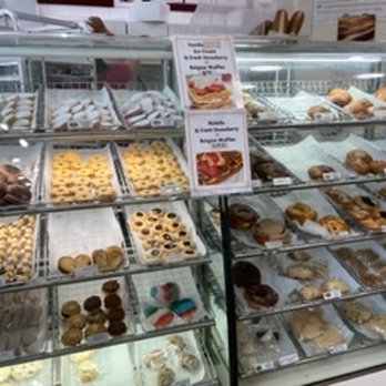 Le Caprice DC - Cafes Near Me - Washington, DC, District of Columbia Le Caprice DC - Cafes Near Me - Washington, DC, District of Columbia