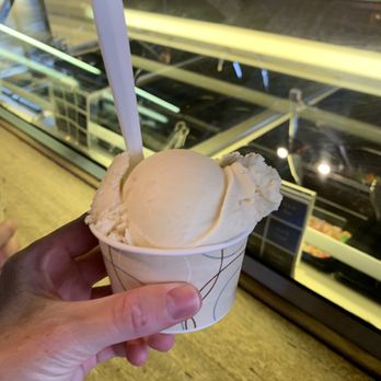 Halo Pub - Ice Cream & Frozen Yogurt Near Me - Princeton, New Jersey Halo Pub - Ice Cream & Frozen Yogurt Near Me - Princeton, New Jersey