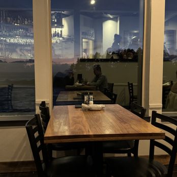 Tidal Raves - Tables - New American Near Me - Depoe Bay, Oregon