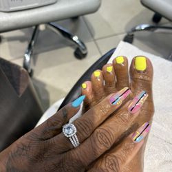 Zen's Nails Spa - My vacations fill and pedicure