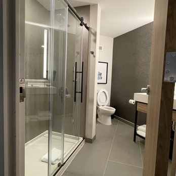 Sheraton Chapel Hill Hotel - Second bathroom with standing shower and a super narrow doorway - Hotels Near Me - Chapel Hill, North Carolina Sheraton Chapel Hill Hotel - Second bathroom with standing shower and a super narrow doorway - Hotels Near Me - Chapel Hill, North Carolina