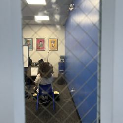 Mariachi Academy of Music - Small room, violin on Saturday