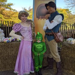 Boo At the Zoo - Character meet and greet