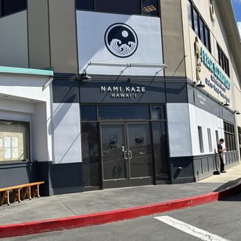 Nami Kaze - Building front - Japanese Near Me - Honolulu, Hawaii