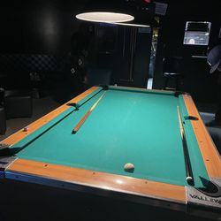Chatterbox - Pool table