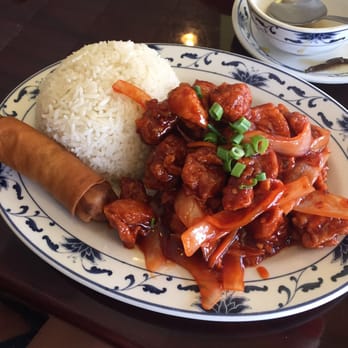 Jade Dragon Chinese Restaurant - Szechuan chicken lunch special - Chinese Near Me - Grand Prairie, Texas