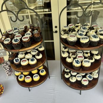 SugarBears Sweet Provisions - Custom college themed cupcakes - Desserts Near Me - Encinitas, California SugarBears Sweet Provisions - Custom college themed cupcakes - Desserts Near Me - Encinitas, California