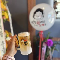 My 1st experience of Ice Cold beer, I'm not a beer person but definitely recommend. So refreshing good 6.13.26