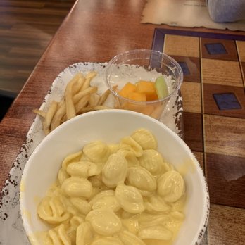 Dragon's Den - Kids Mac and cheese portion. My kids could've split one order. - American Near Me - Carlsbad, California Dragon's Den - Kids Mac and cheese portion. My kids could've split one order. - American Near Me - Carlsbad, California